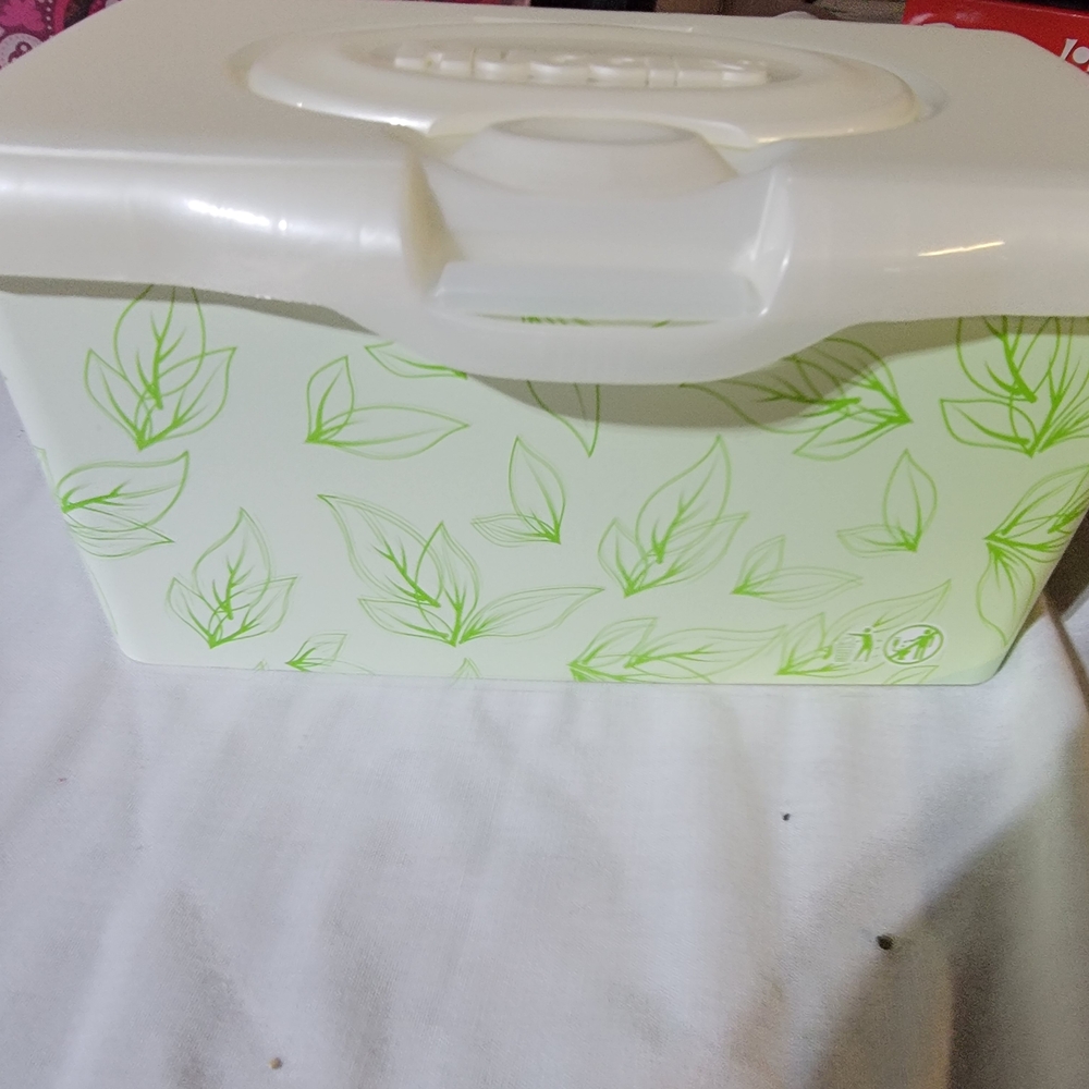 Huggies Baby Wipes Empty Pop Up Container Tub Refillable Green Leaves 2021 USA - Picture 2 of 3